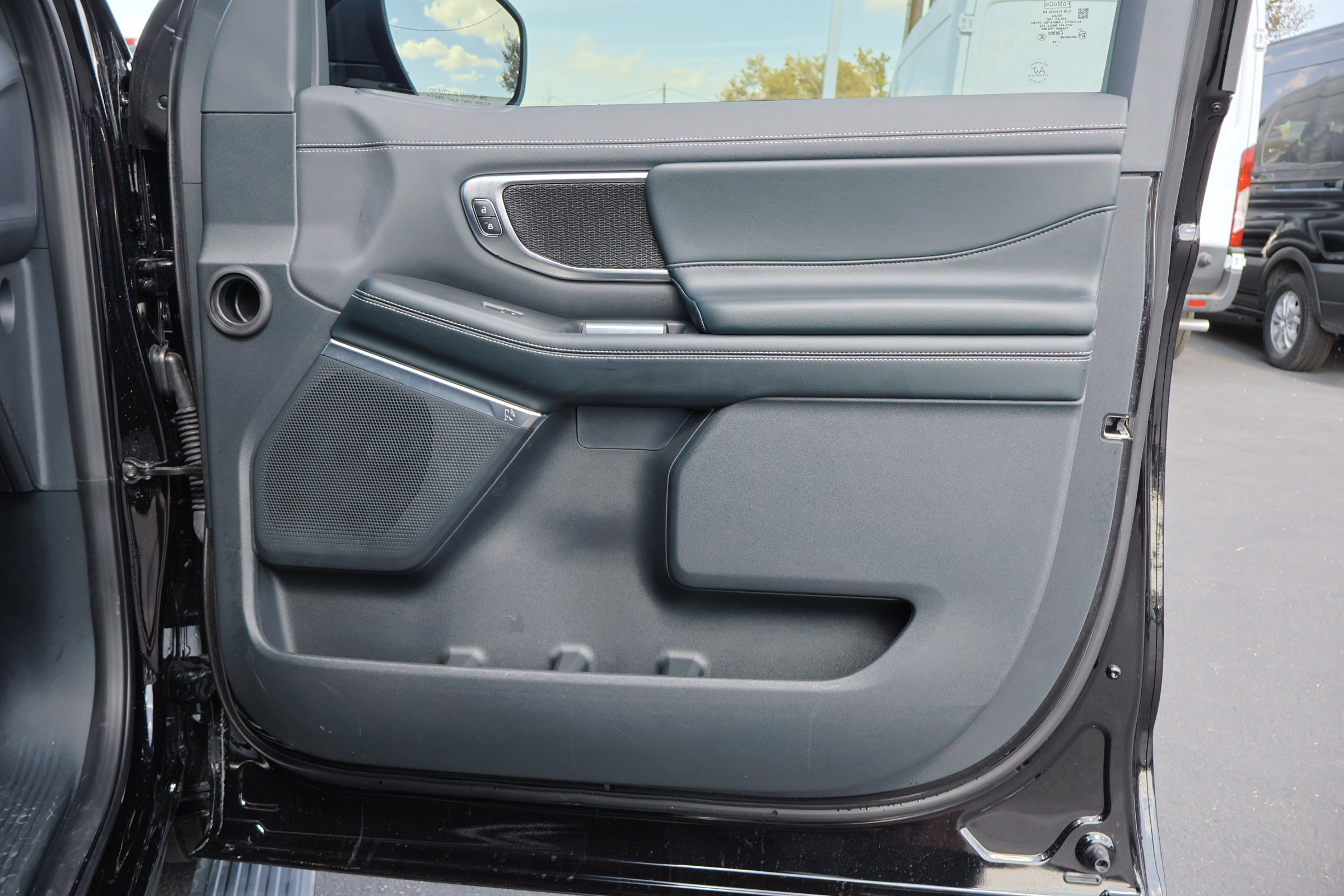 Certified 2025 Ford Expedition Max Platinum w/ Stealth Appearance Package image 38