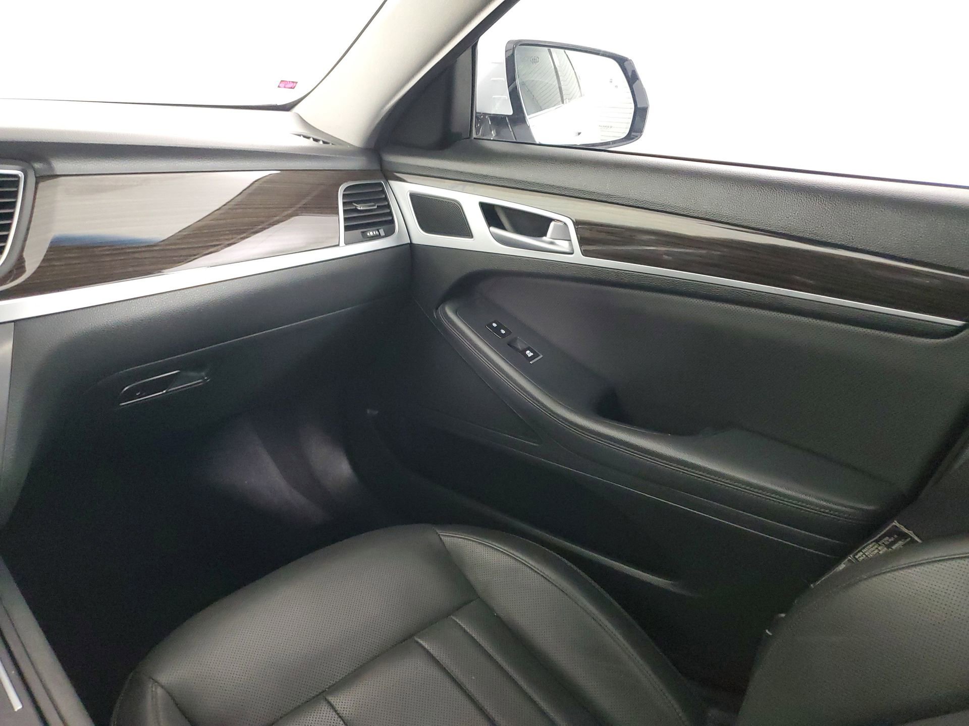 Used 2017 Genesis G80 3.8 image 47