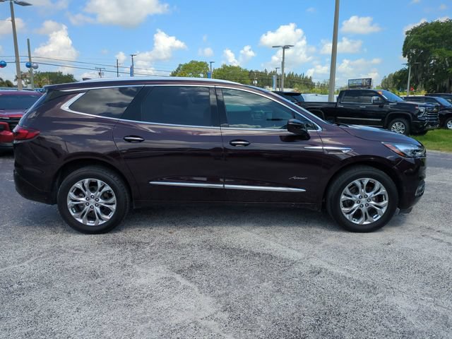 Used 2020 Buick Enclave Avenir w/ Avenir Technology Package FWD image 3