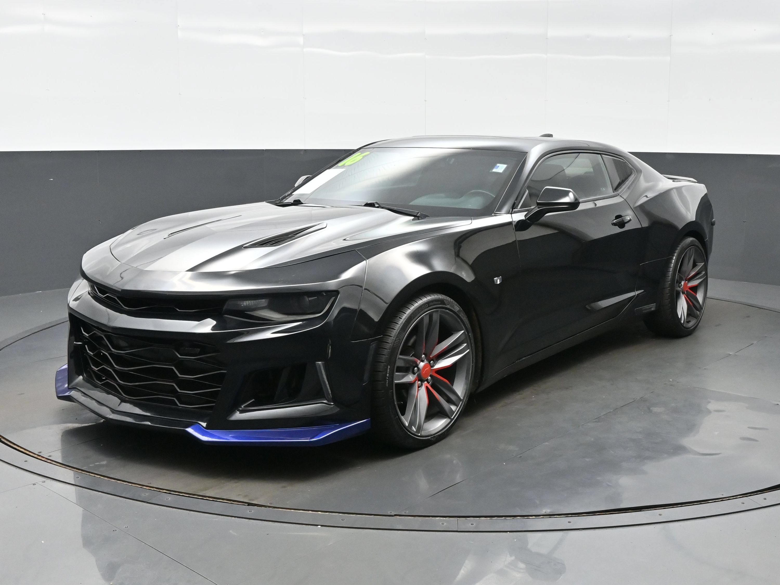 Used 2016 Chevrolet Camaro LT w/ RS Package RWD image 2