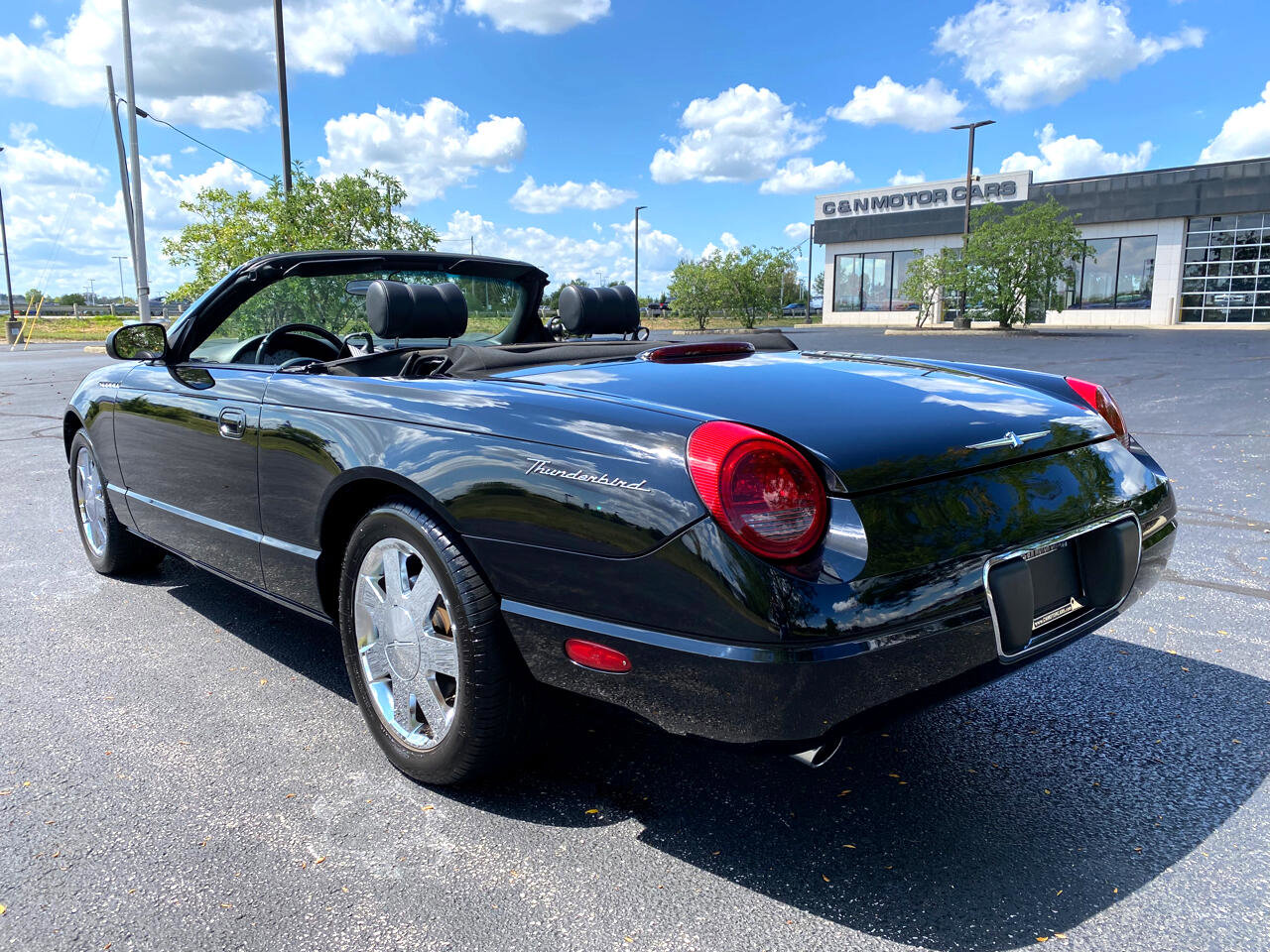 Used 2002 Ford Thunderbird Deluxe image 13