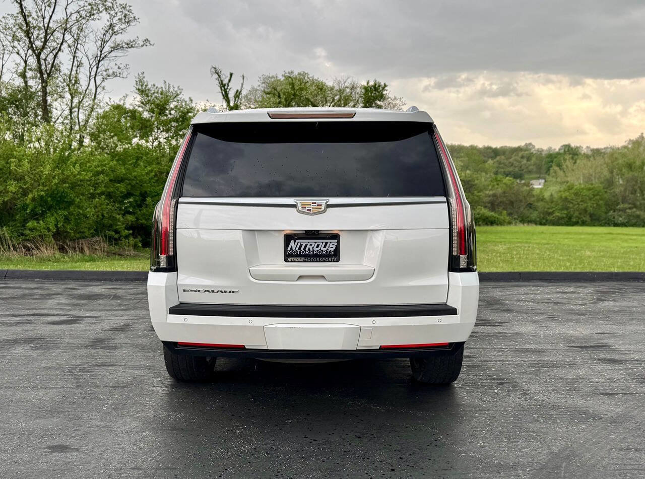 Used 2018 Cadillac Escalade Platinum image 4