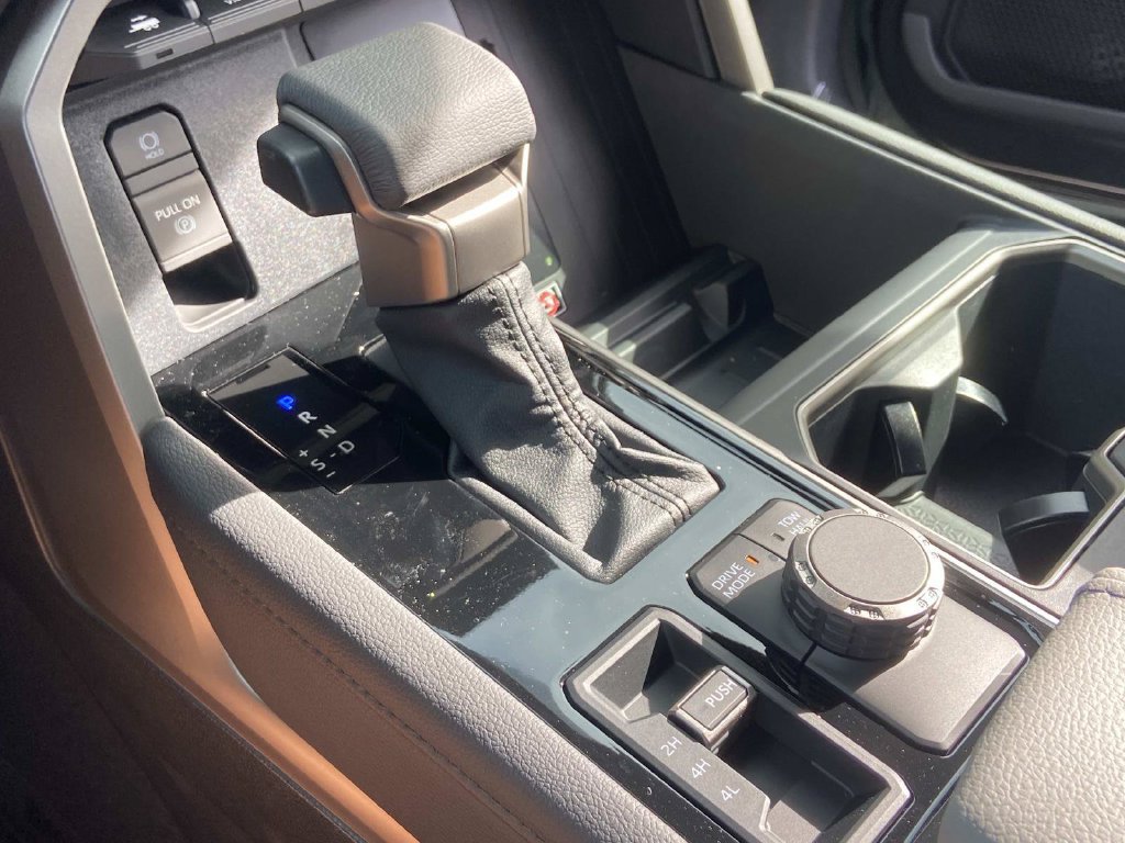 New 2026 Toyota Tundra Limited AWD/4WD image 44