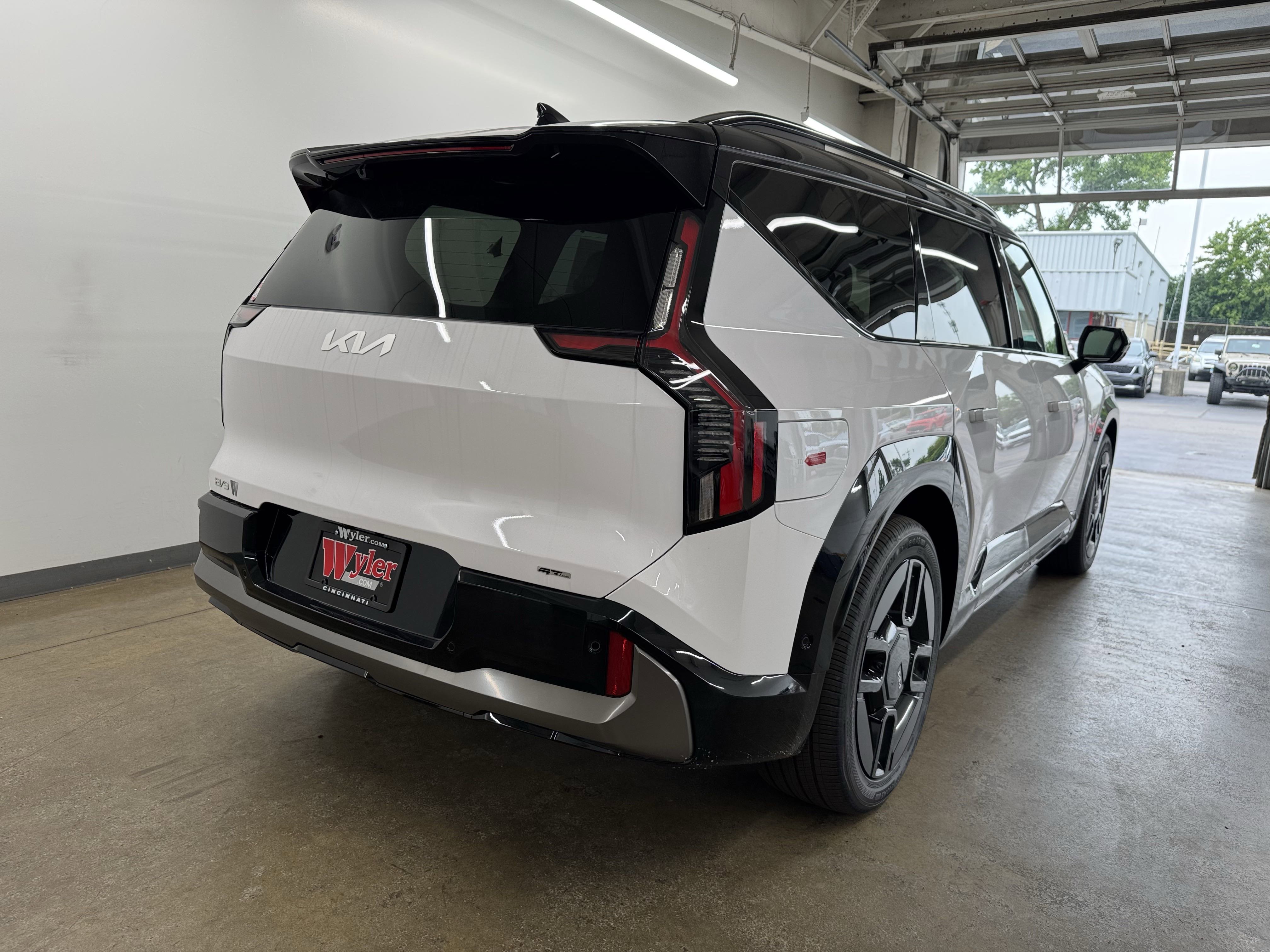 New 2026 Kia EV9 GT-Line image 31