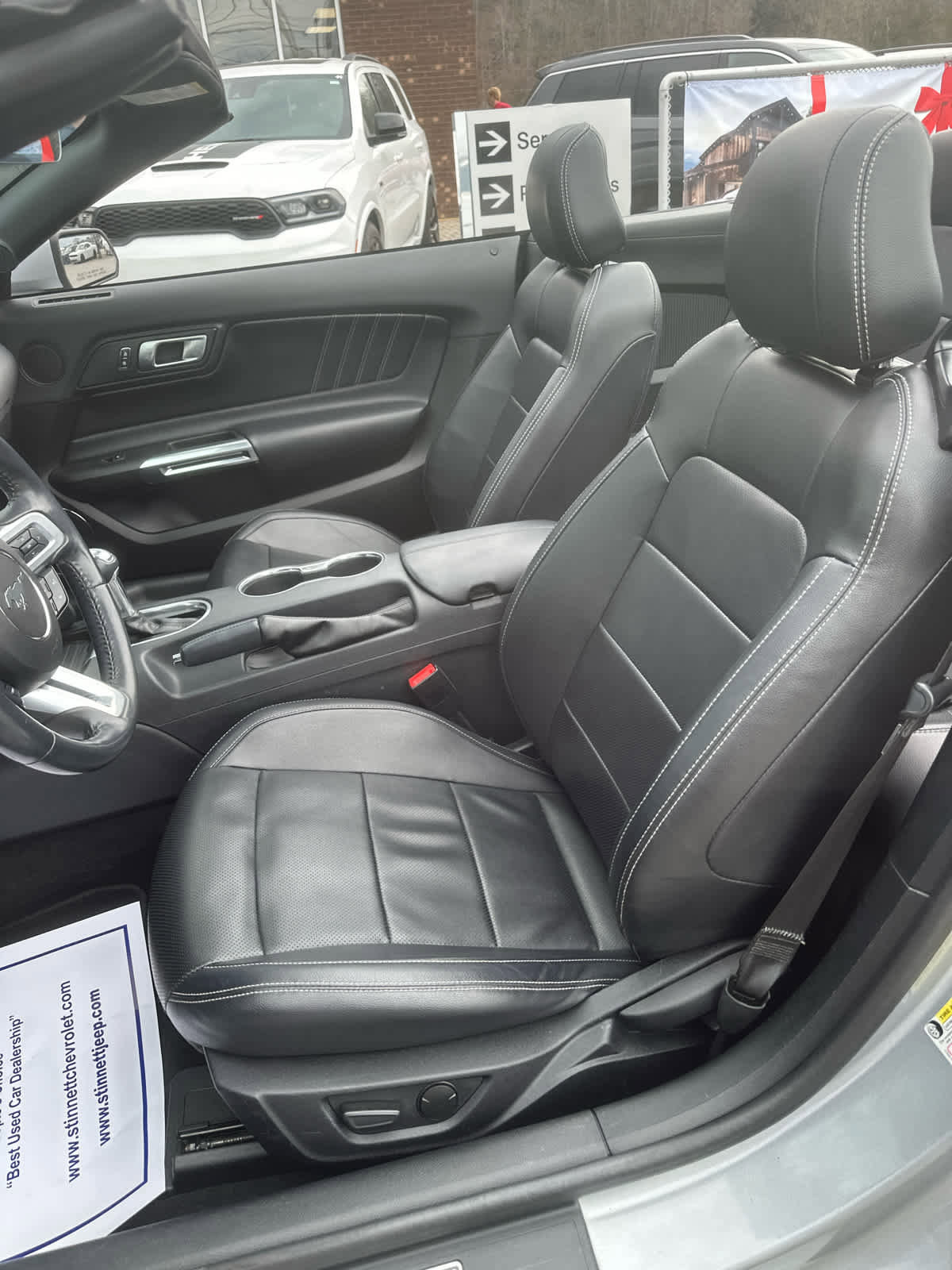Used 2022 Ford Mustang Premium RWD image 11