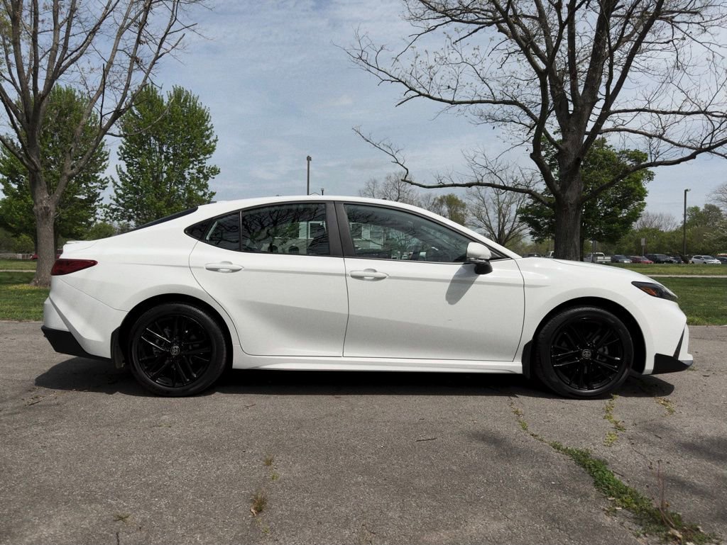 Used 2025 Toyota Camry SE w/ Convenience Package AWD/4WD image 36