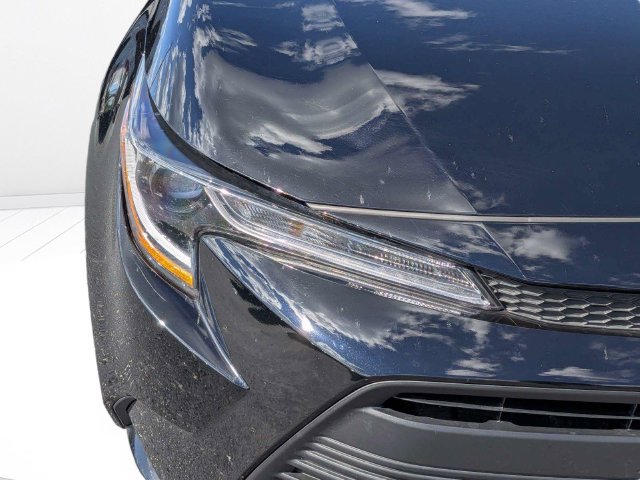 Used 2025 Toyota Corolla LE FWD image 9