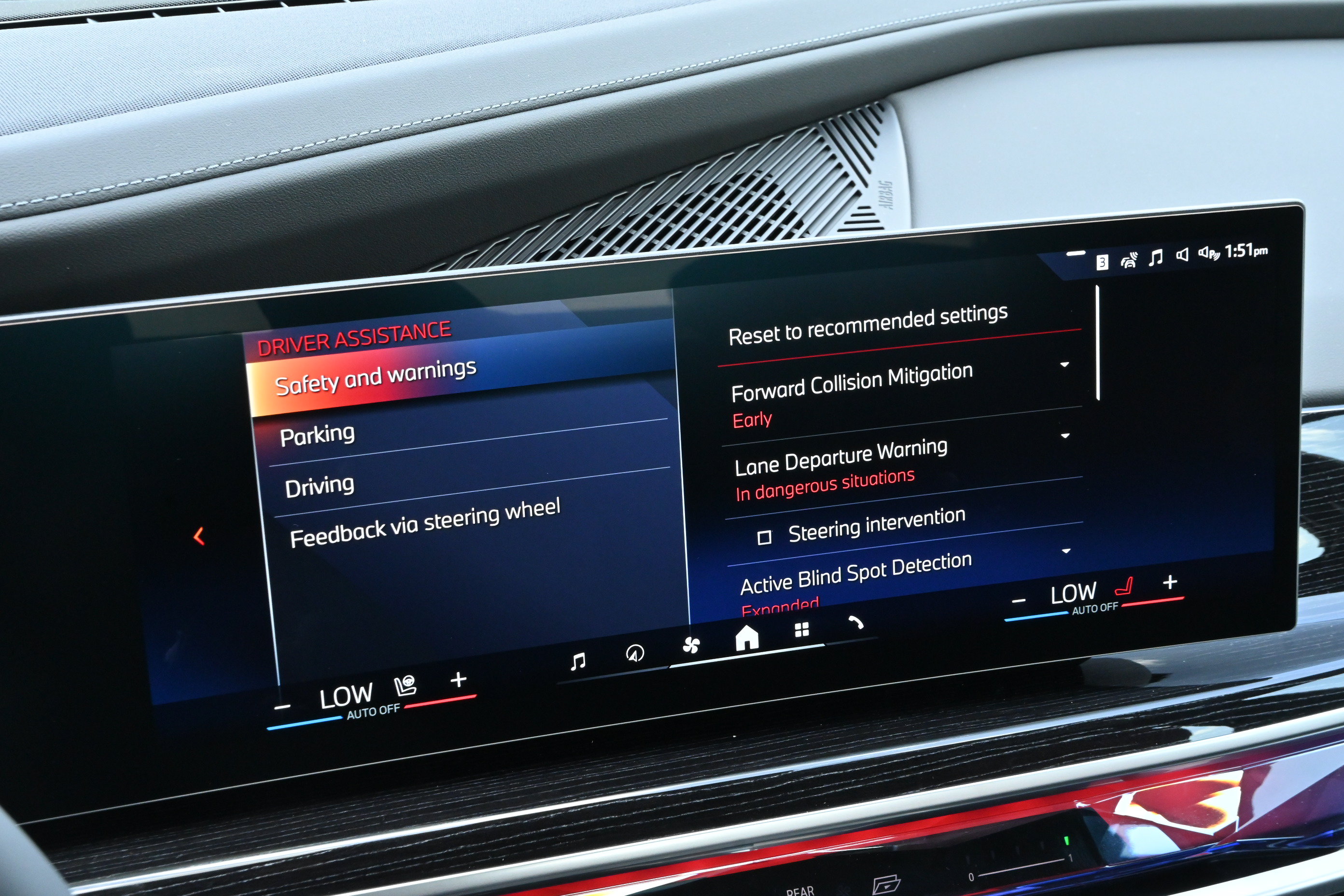 Used 2026 BMW 740i RWD image 33