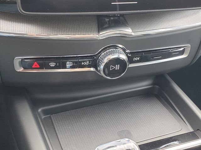 New 2026 Volvo XC60 B5 Ultra w/ Protection Package Premier image 23