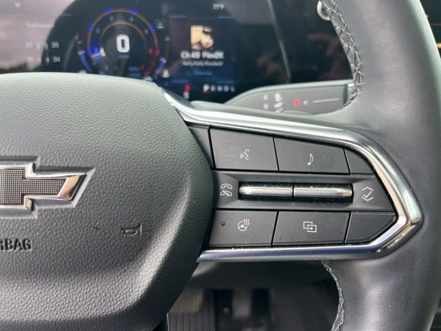 Used 2025 Chevrolet Equinox ACTIV w/ Convenience Package III FWD image 19