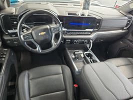 Used 2023 Chevrolet Silverado 1500 LTZ w/ LTZ Convenience Package II AWD/4WD image 4