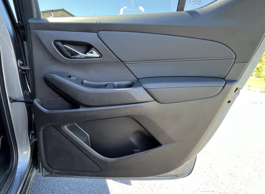 Certified 2021 Chevrolet Traverse LT FWD image 19
