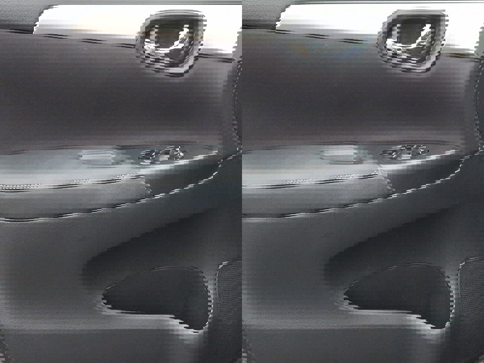 Used 2017 Nissan Sentra S w/ Protection Package image 12