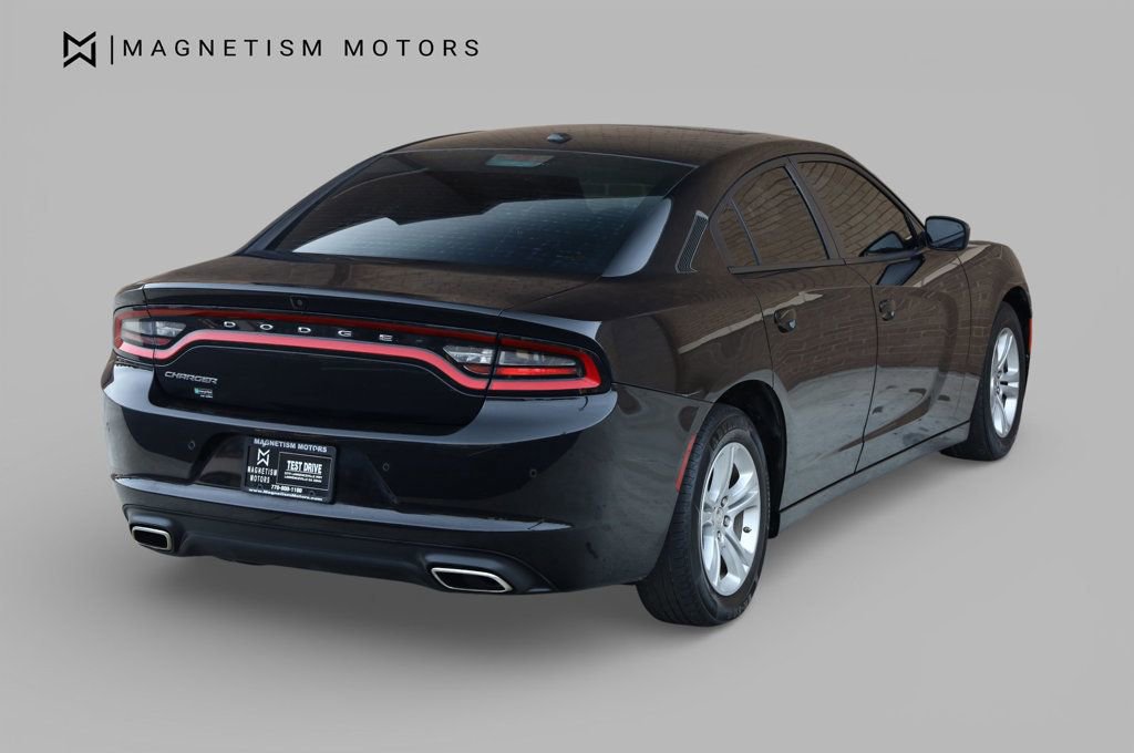 Used 2022 Dodge Charger SXT w/ Leather Interior Group image 7