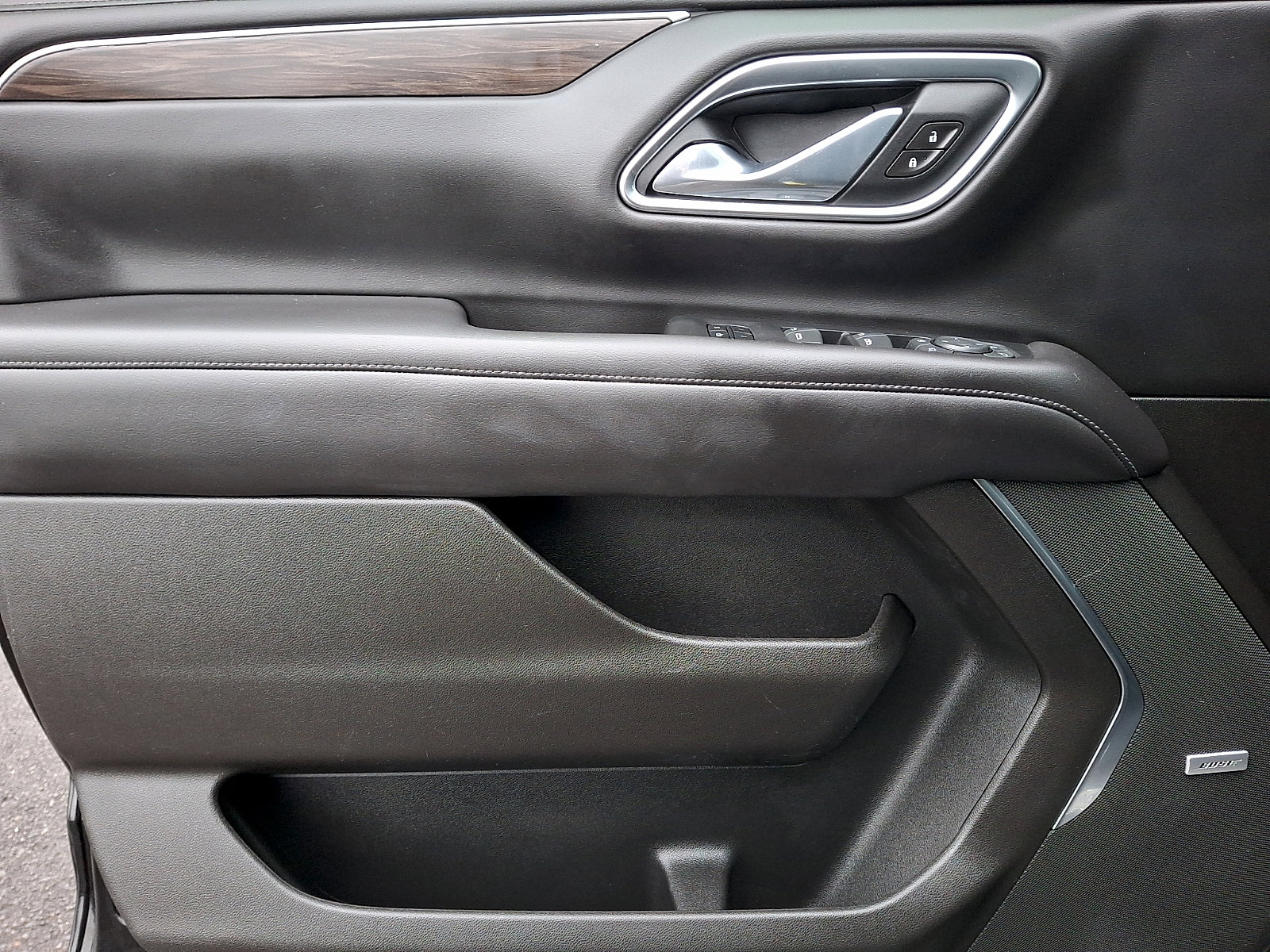 Used 2021 Chevrolet Tahoe LT w/ Luxury Package image 15