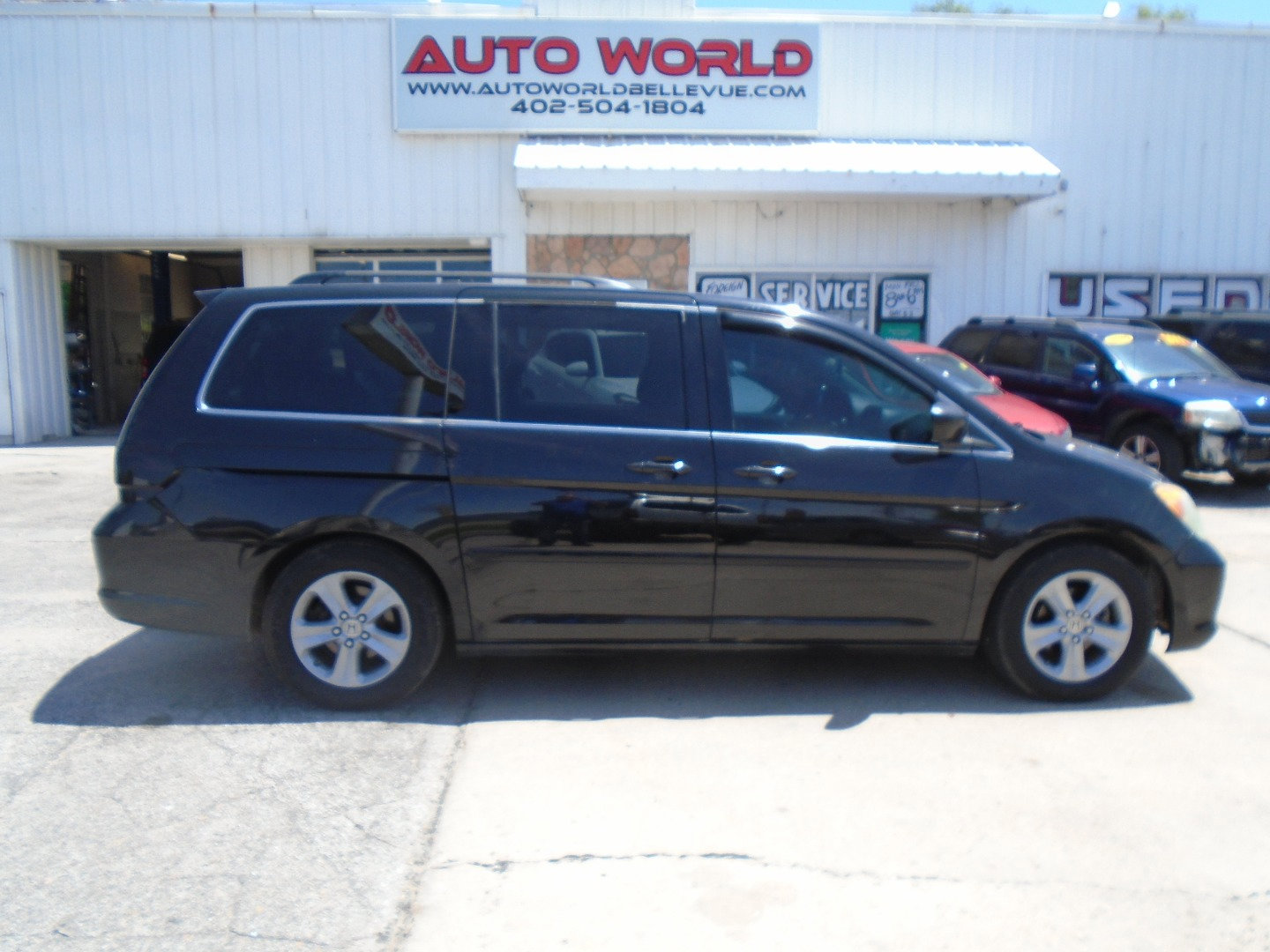 Used 2010 Honda Odyssey Touring image 1