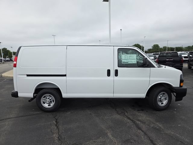 New 2026 Chevrolet Express 2500 w/ Driver Convenience Package RWD image 18