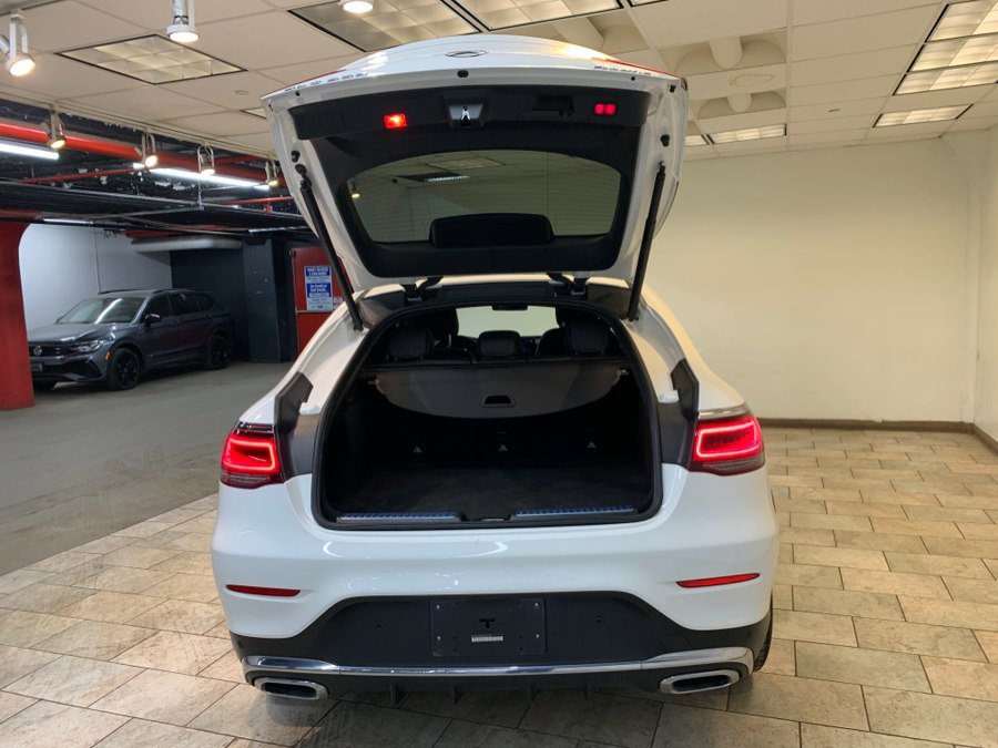 Used 2022 Mercedes-Benz GLC 300 4MATIC Coupe image 57