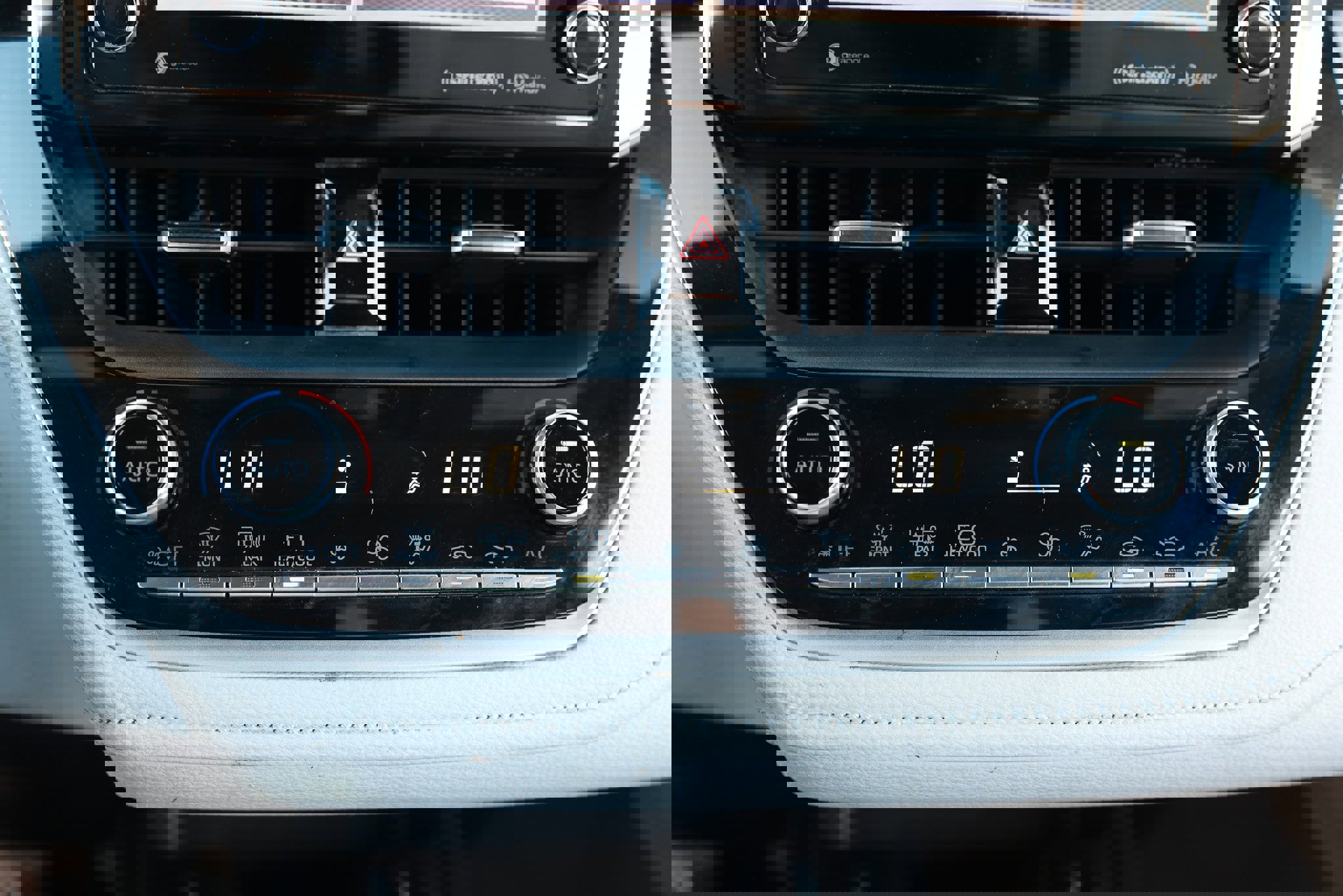 Used 2021 Toyota Corolla XSE image 38