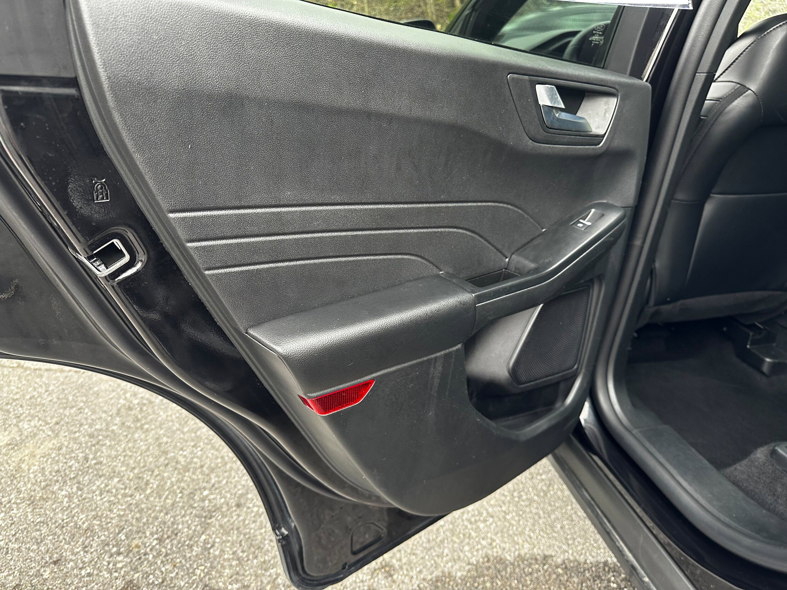 Used 2025 Ford Escape ST-Line AWD/4WD image 23