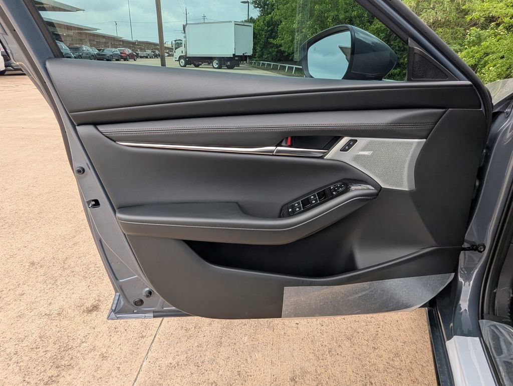 New 2026 MAZDA MAZDA3 2.5 S Hatchback w/ Premium Pkg FWD image 12