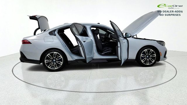 Used 2026 BMW 540i xDrive AWD/4WD image 20