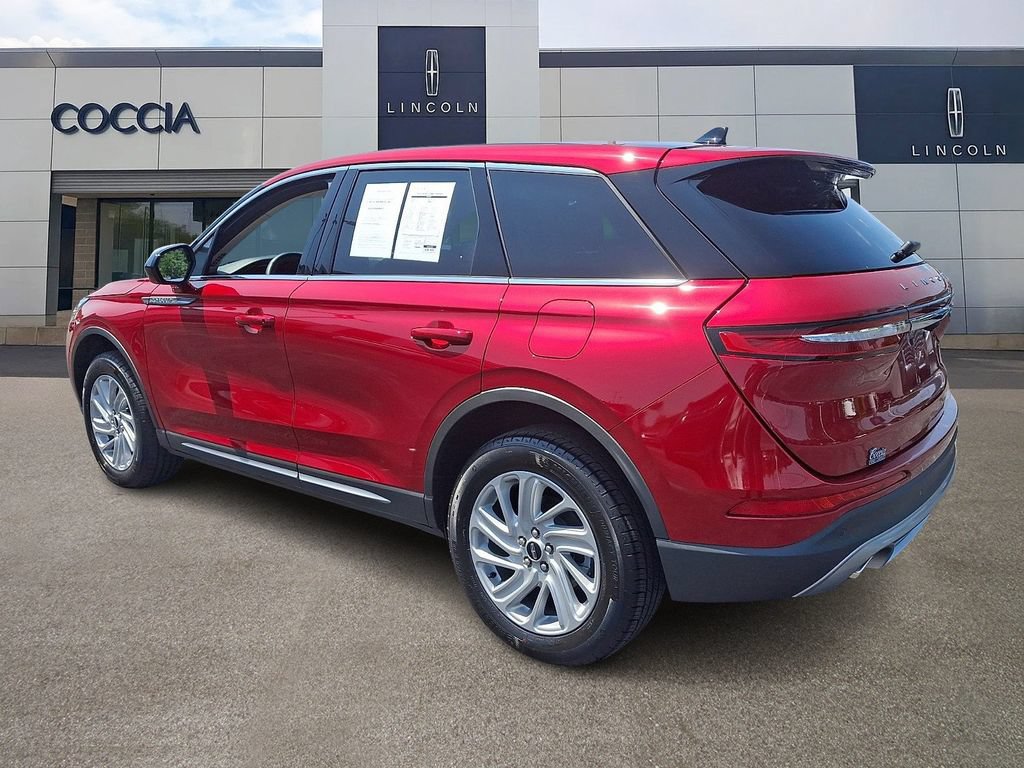 Certified 2025 Lincoln Corsair AWD image 6