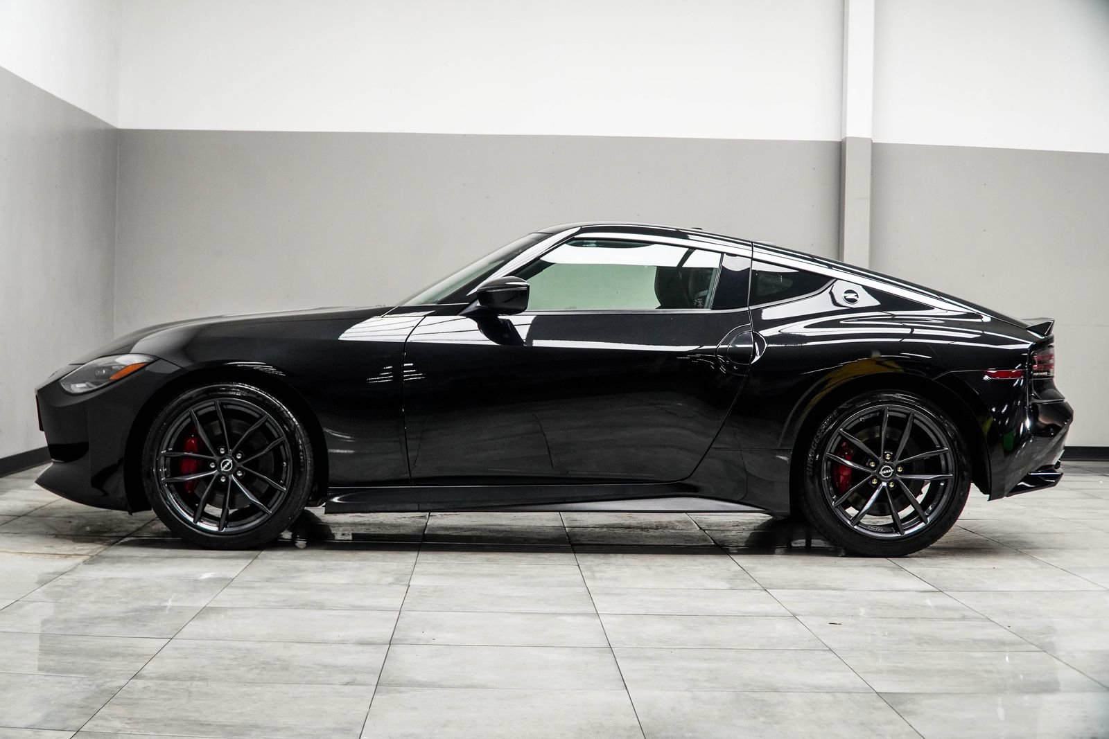 Used 2024 Nissan Z Performance w/ Floor Mat Package RWD image 10