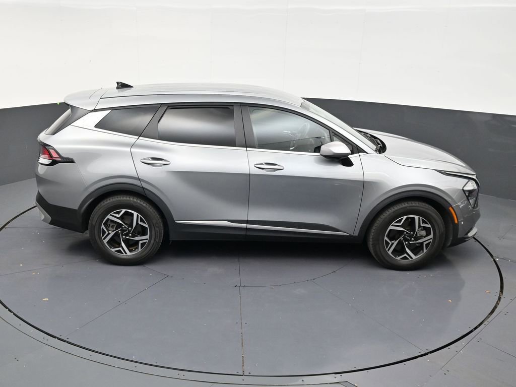 Used 2023 Kia Sportage LX FWD image 17