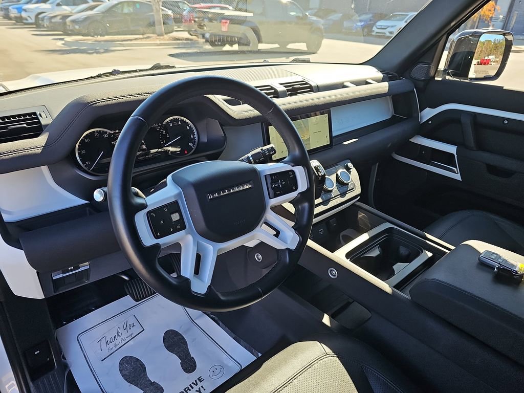 Used 2023 Land Rover Defender 110 S image 21