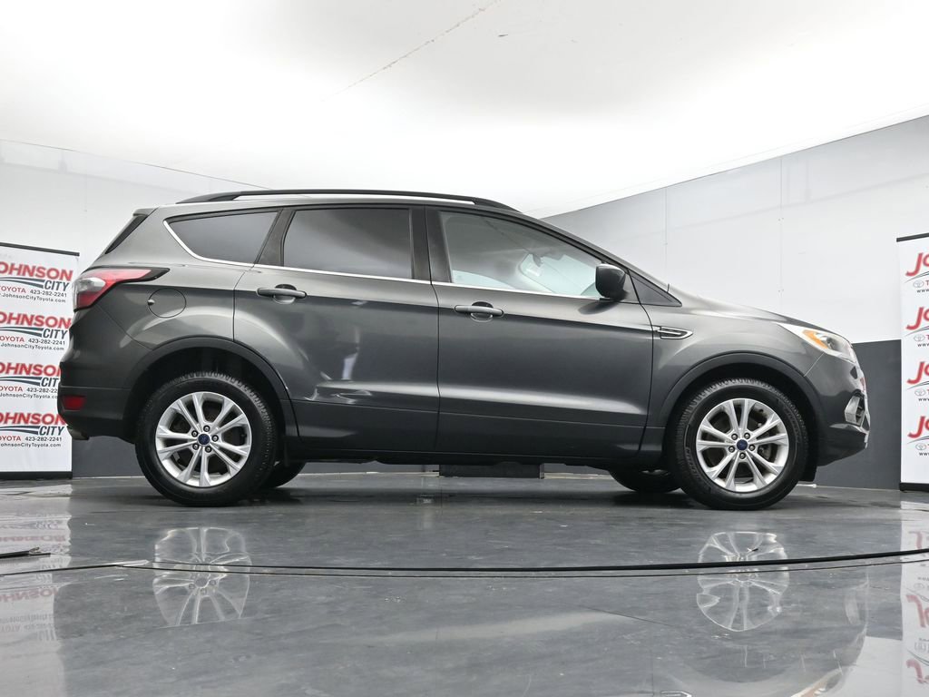 Used 2017 Ford Escape SE w/ SE Leather Comfort Package image 39