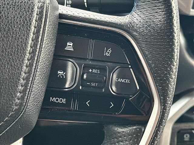 Used 2023 Toyota Tundra Platinum AWD/4WD image 28
