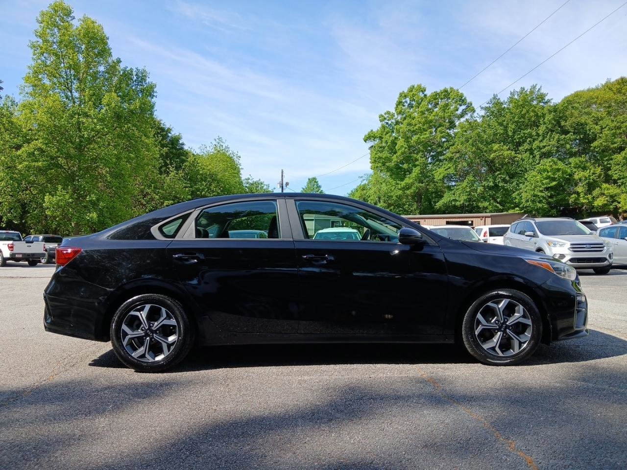 Used 2019 Kia Forte LXS FWD image 5