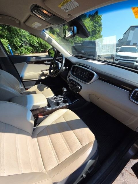 Used 2019 Kia Sorento EX FWD image 7