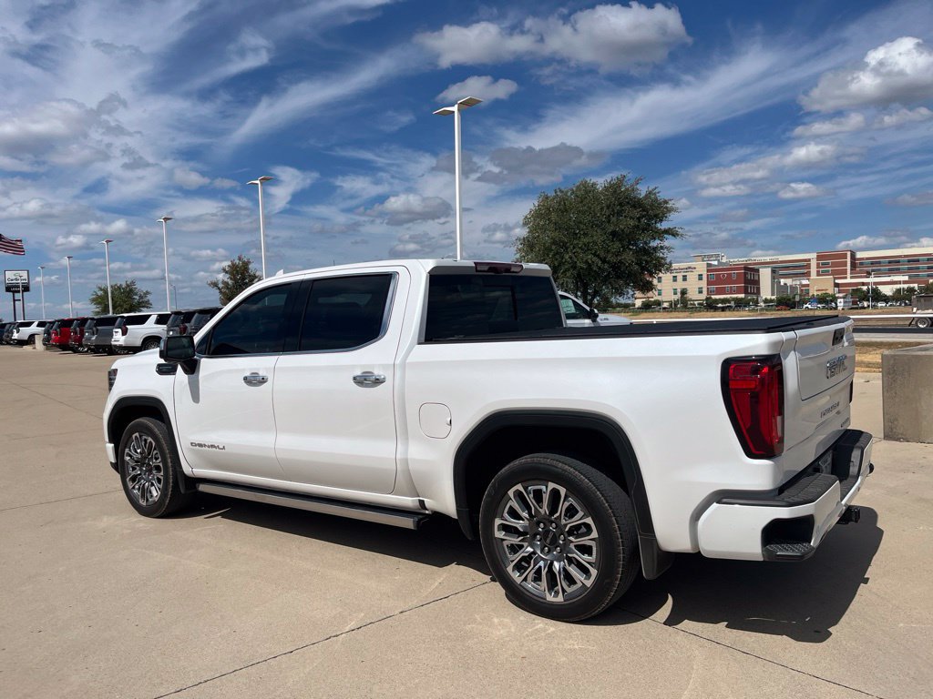 Used 2023 GMC Sierra 1500 Denali Ultimate AWD/4WD image 4