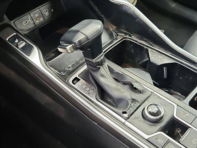 Used 2025 Kia Sorento S FWD image 15