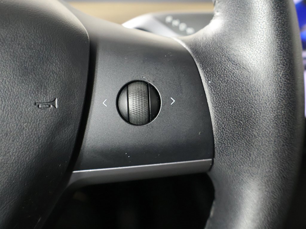 Used 2020 Tesla Model Y Long Range image 41