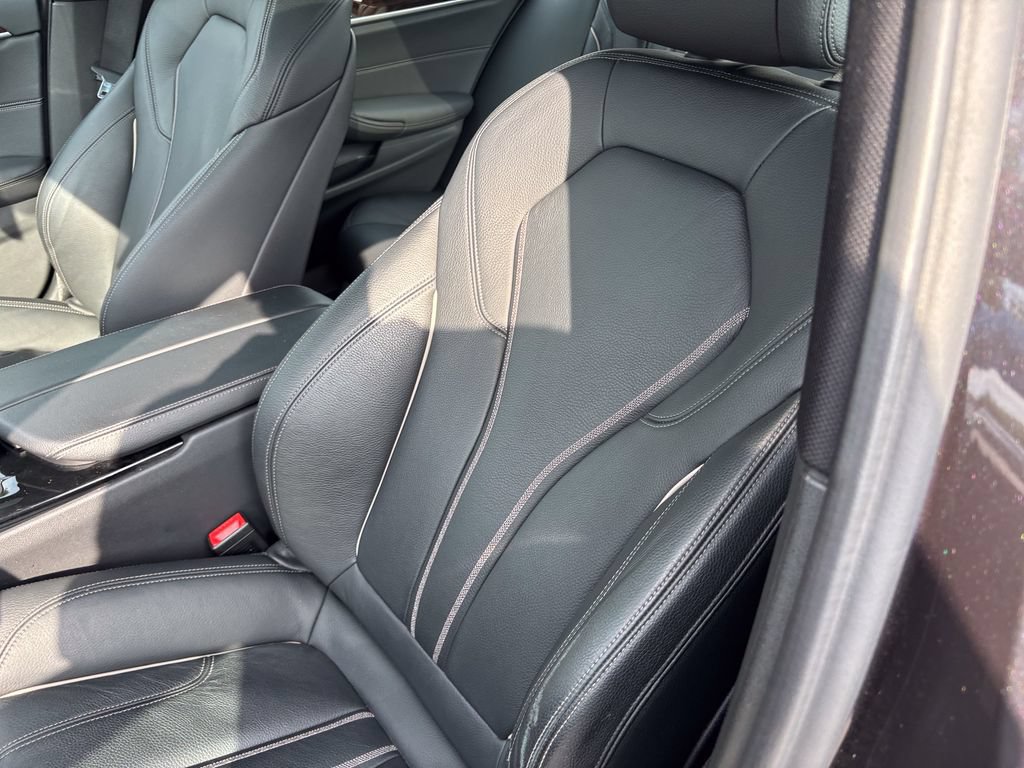 Used 2019 BMW 540i xDrive AWD/4WD image 18
