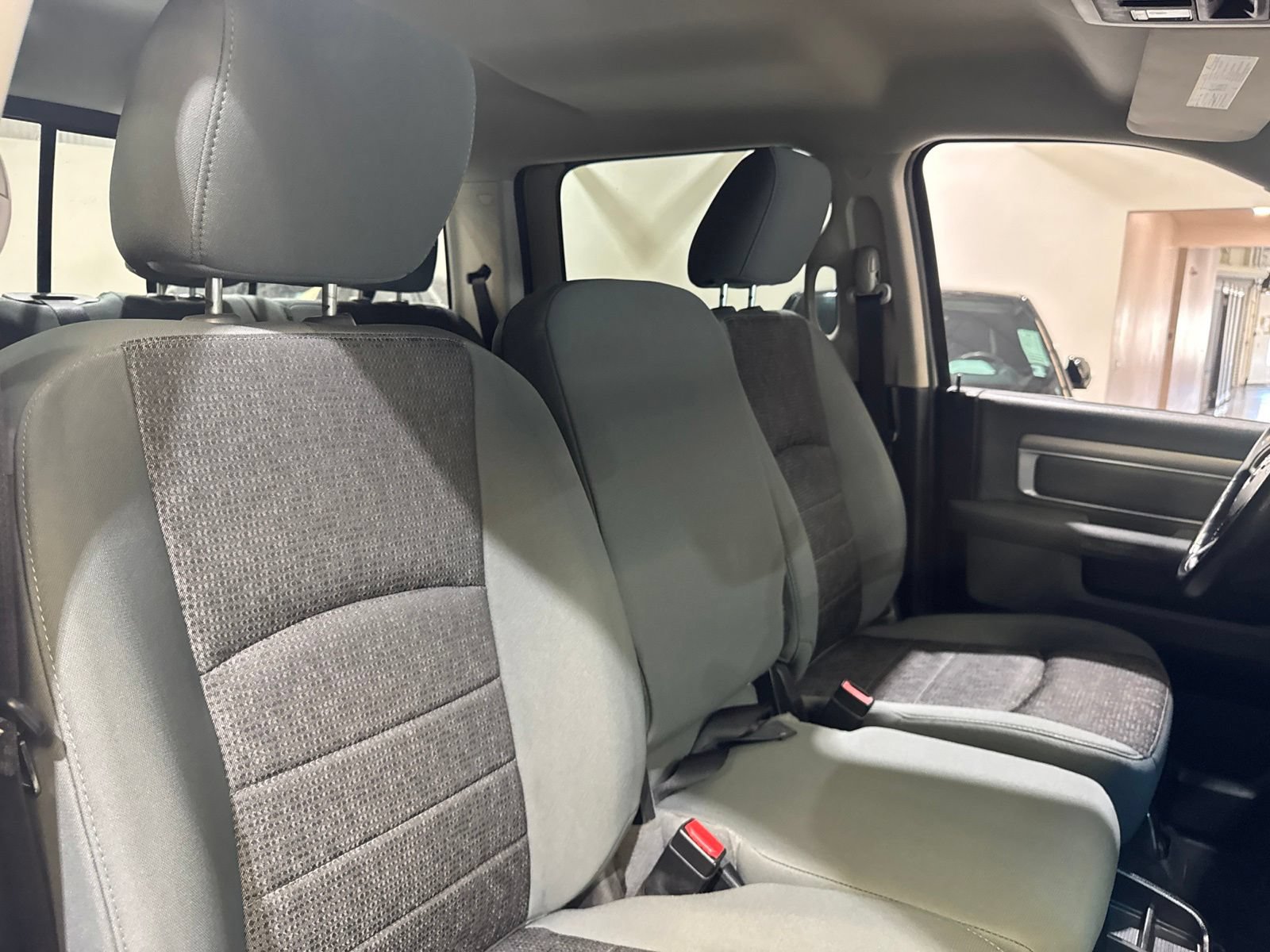 Used 2014 RAM 2500 SLT w/ Luxury Group AWD/4WD image 44