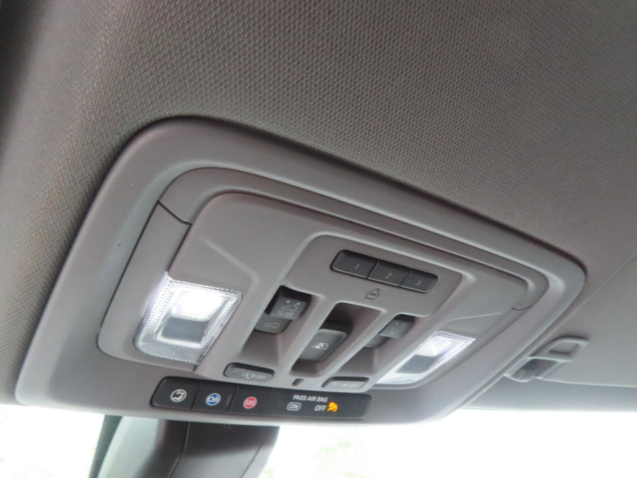 Used 2020 Chevrolet Silverado 2500 LTZ image 42