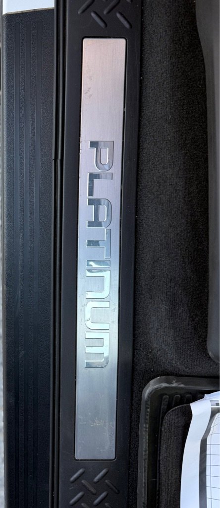 Used 2011 Ford F150 Platinum RWD image 9