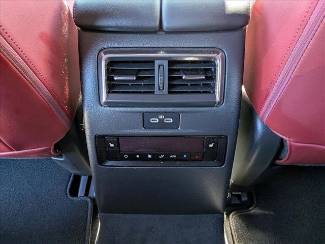 Used 2025 MAZDA CX-70 Plug-In Hybrid w/ Premium Plus image 18