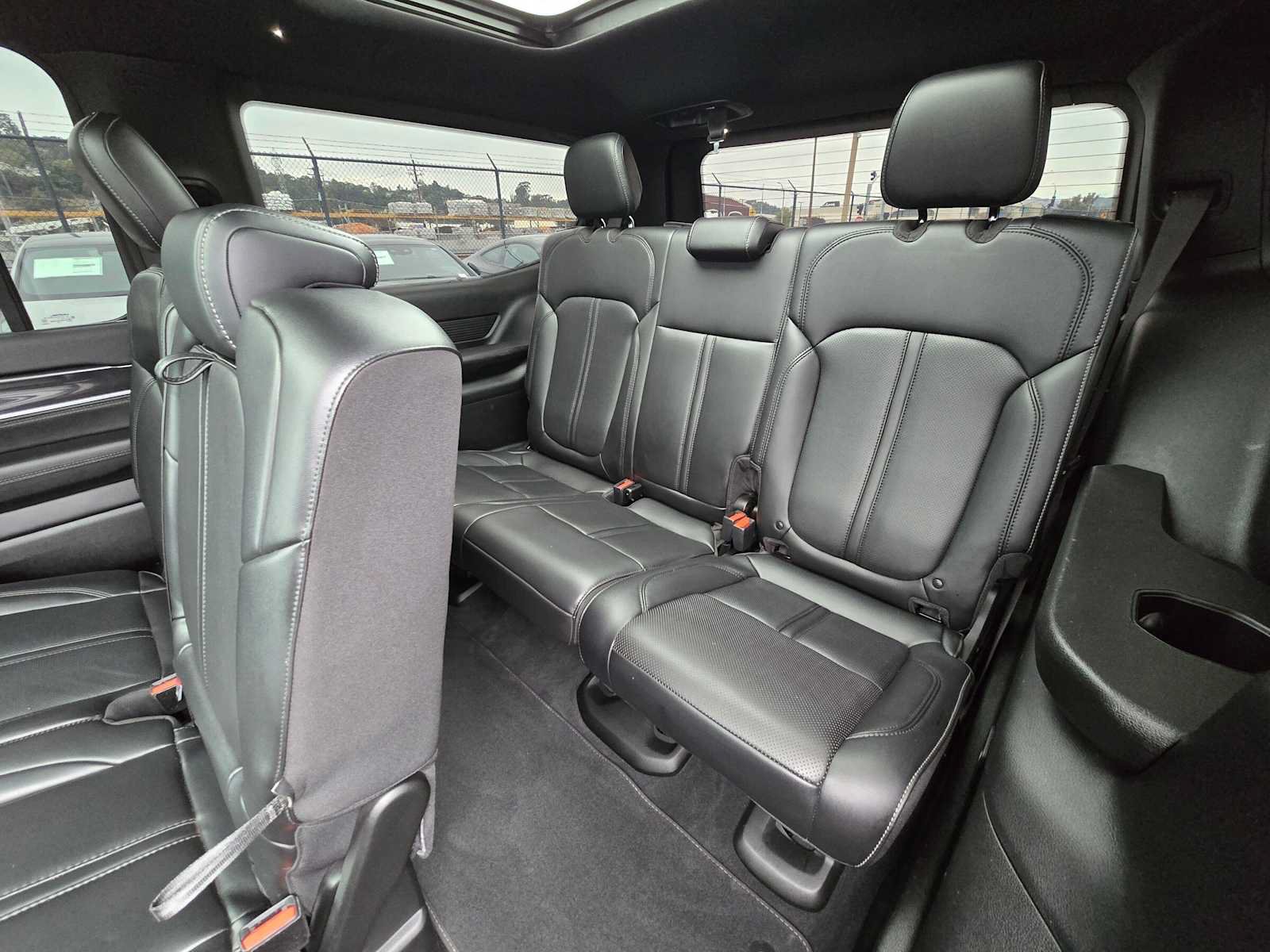 Used 2022 Jeep Wagoneer Series I w/ Convenience Group I RWD image 18