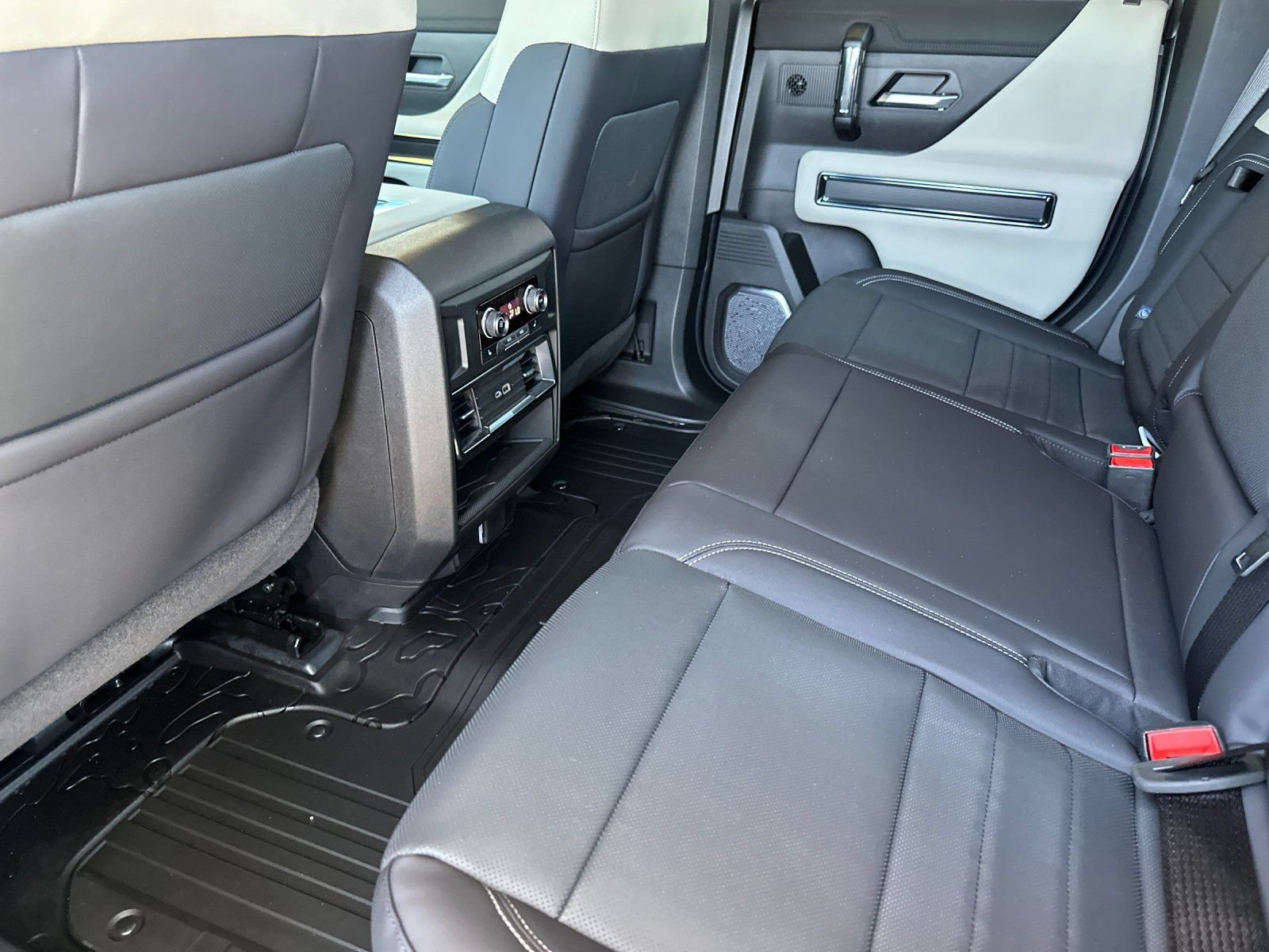New 2026 GMC Hummer EV 4x4 Crew Cab image 12