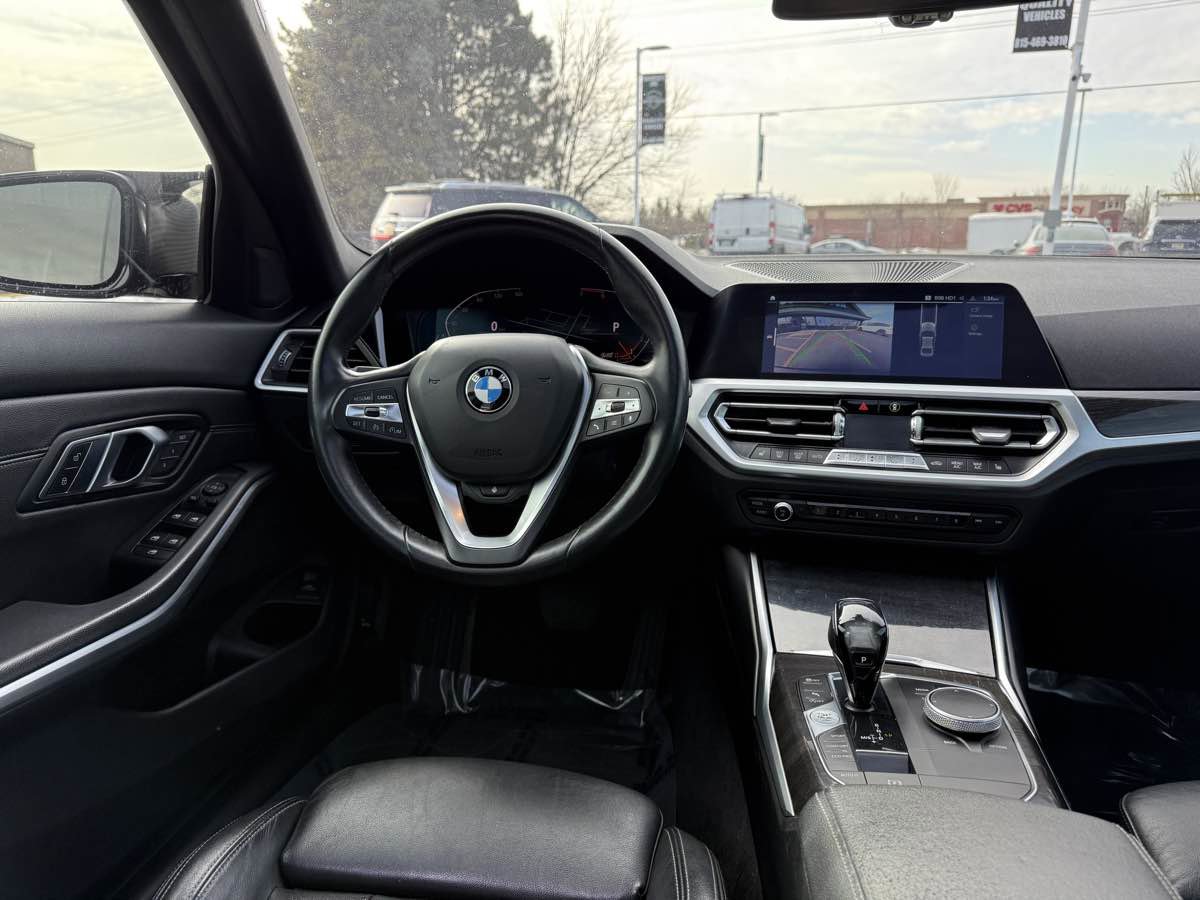 Used 2019 BMW 330i xDrive Sedan AWD/4WD image 19