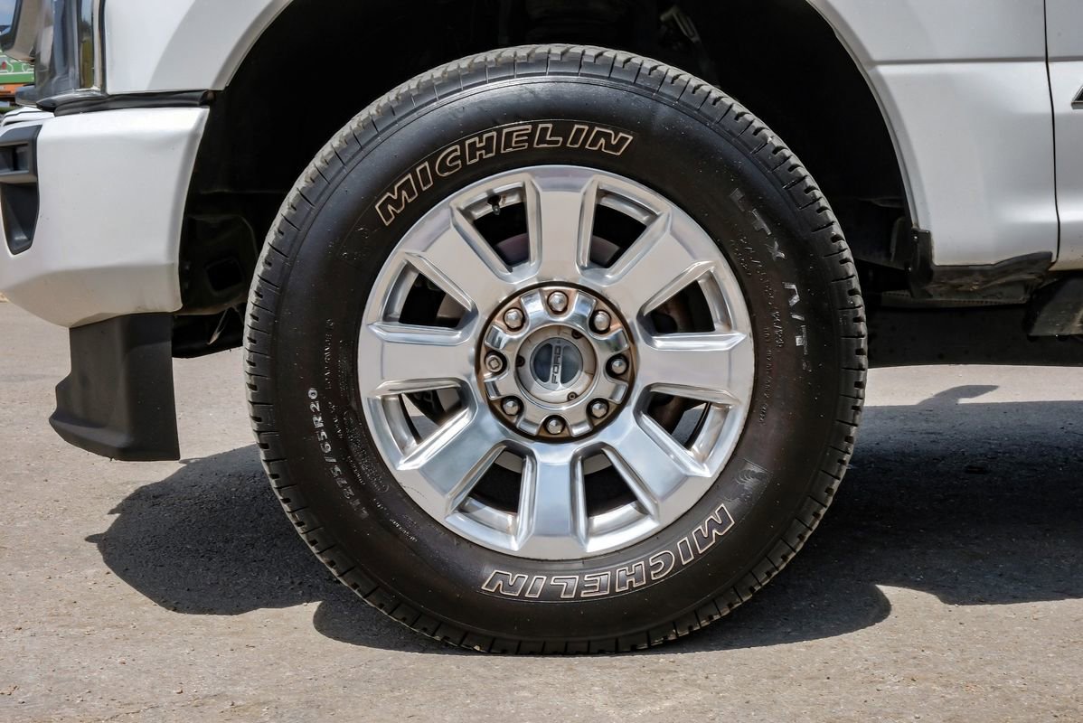 Used 2022 Ford F250 Platinum w/ FX4 Off-Road Package image 62