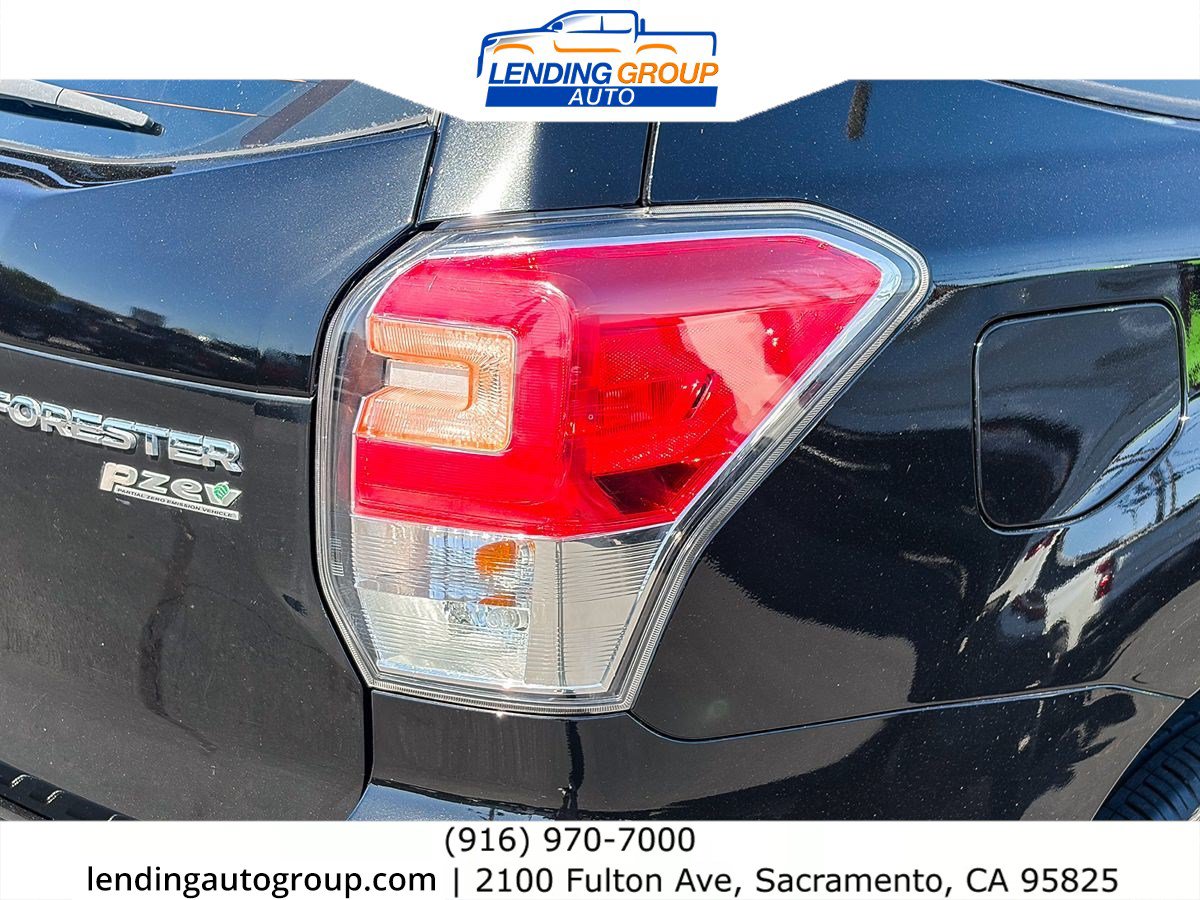 Used 2017 Subaru Forester 2.5i w/ Alloy Wheel Package AWD/4WD image 8