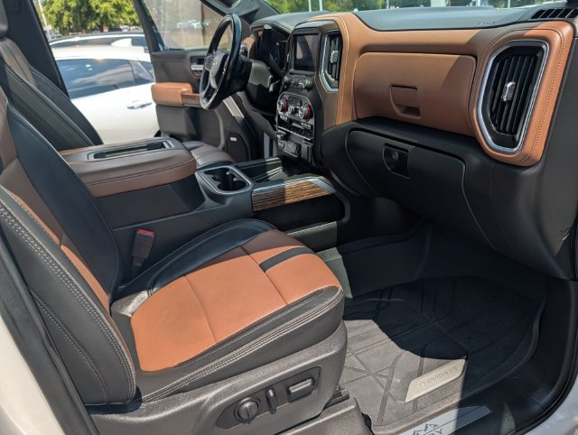 Used 2021 Chevrolet Silverado 1500 High Country w/ Technology Package AWD/4WD image 29