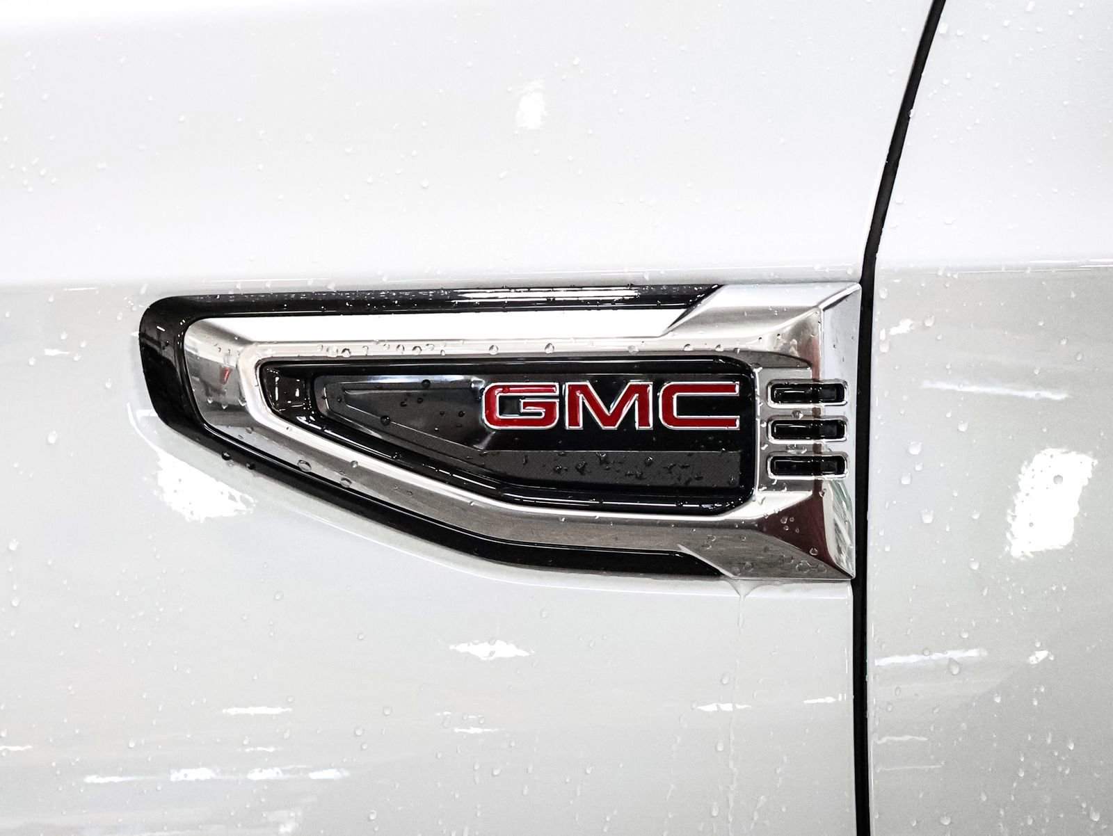 New 2026 GMC Yukon XL Denali w/ Denali Reserve Package image 19