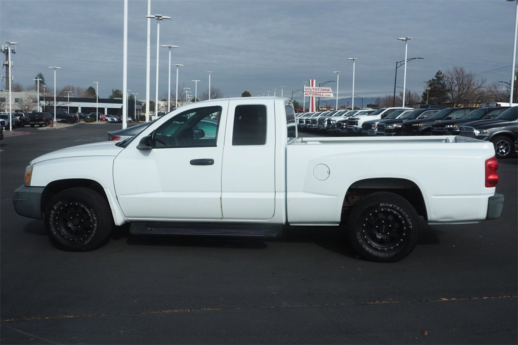 Used 2006 Dodge Dakota ST image 8
